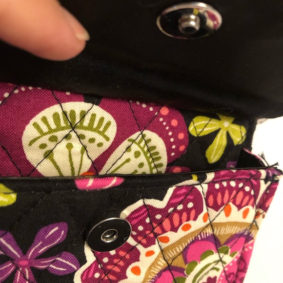 Vera Bradley Floral Crossbody Wallet - Wristlet (nwot-New) - Picture 2 of 9